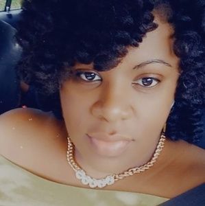 Meet your Posher, Annelisa